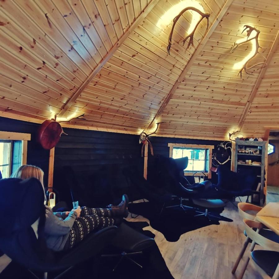 Arctic Land Adventure Glass Igloos Kilpisjärvi Εξωτερικό φωτογραφία